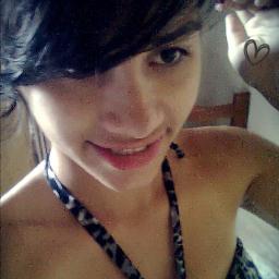 ηασ sσσυ ρєєяƒєєıтα, ηєııм ∂σσηα ∂α ѵєєя∂α∂єє..
'мααııs, sσσυυ ∂σσηα ∂єє мııм, ∂σσηα ∂αs мııηнαs ѵσσηтαα∂єєs. 
Namorada do @icaropontees.. Teeh amuh amor'
