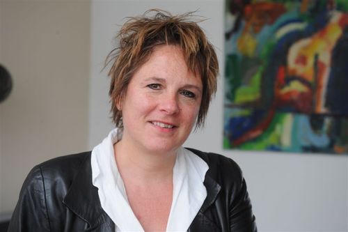 journalist, tekstschrijver, charlie, whiskey, tweedehands, binnenste schil, mensen, thrillers, jazz, klassiek, films en ....frankrijk