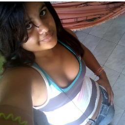 Choramos ao nascer porque chegamos a este imenso cenário de dementes.