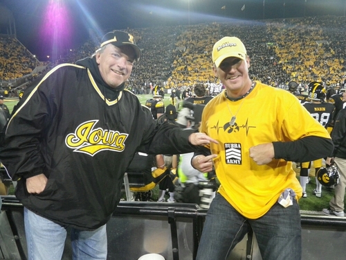 chuckdiowatea's profile picture. Black and yellow thru and thru !!!