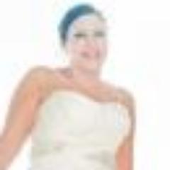 beautechelle's profile picture. Marketing Manager by day. Beauty product connoisseur and junkie by night and on weekends.