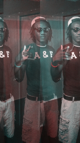 FOLLOW.....DHTX BOUT ALL FOLLOW AY NIGGA!!!!!