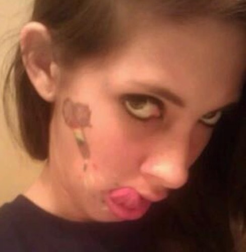 i luv music, memes, trollin, bein myself. dont follow me, i run into walls :D #followback