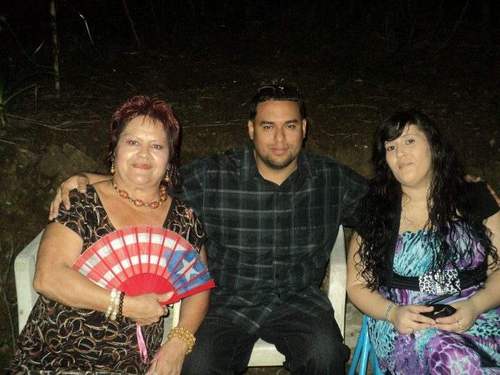 Soy cristiana desde los pies a la cabeza.filipense 4:13 todo lo puedo en cristo q me fortaleze  y comprometida con Omar E. Bonilla Suarez