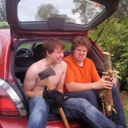 Skeltwin's profile picture. @MaxWinterburn eats all the food in my fridge consistently :P