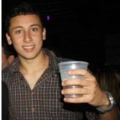 Porque sempre vão ter vários pra tentar te humilhar
Não abaixe a cabeça, levanta esse olhar