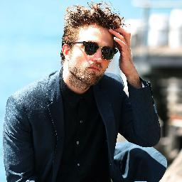 Rob Pattinson fan for life! Supporting him & his career always. Also addicted to fanfic.
