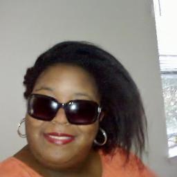 80s Head~Pirate Sistah ~Mama~Psychic~Movie Buff~Natural food enthusiast~Witchy Woman. Friend to celebrities~ Inspiration Bringer ~Martial Arts Lover