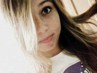 ammo musica, sair, pizza.... e outras coisas mais. quer me conheçer mais? me segue ai! bjks *-*