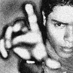 Negro-Índio, Paulista, 27 anos, Administrador, Instrutor de Treinamento-RH, Arte-educador, Desenhista e Vocalista. Desesperado para expressar o que sinto!