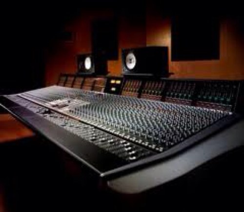If You Want People To Here Your Music Tweet Me And Ill Get It Out There