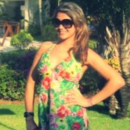 -                   diz que me odeia,  maas é minha FÃ número 1  ;)