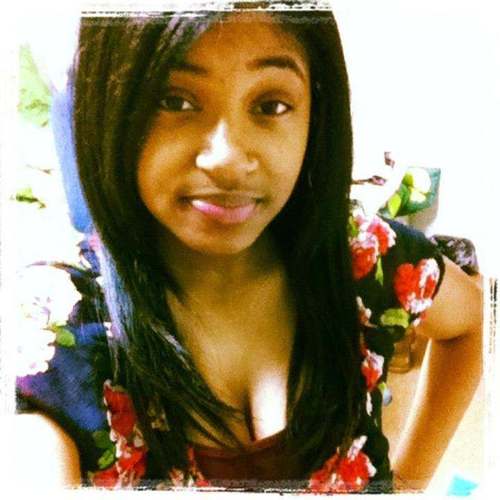 School : Greensville High School '13 TeamLightSkin . Team Bi . Team 13oss baby . Twhubby : ddriver2k13  loving Kyia ( 2yrs old )