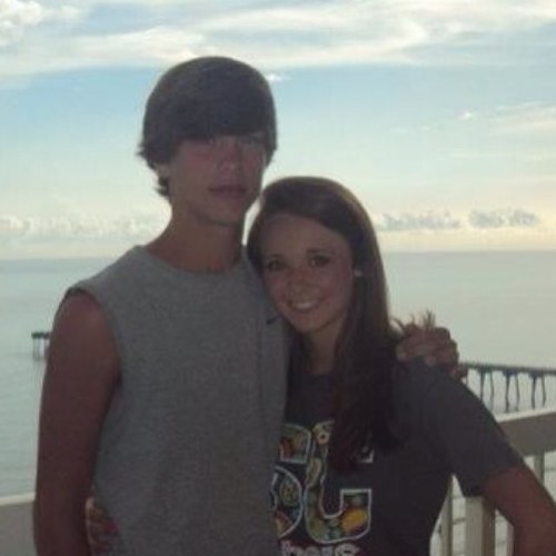 madison_tay11's profile picture. -cheerleader.. ❤ -softball player..  -barrell racer..  -christian   :)