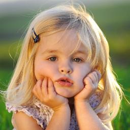 Enna follow pandra avaluku na periya manushi illingooooooooooooo hehehe :)