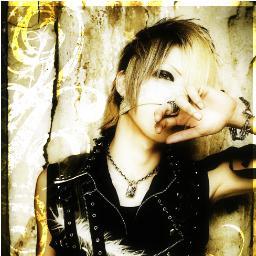 bassiste of the gazette |  Kanagawa, 27mey1981 | Liked Type: Feminine and mature person |  Disliked Type: A vulgar person #roleplayer #withoutagency