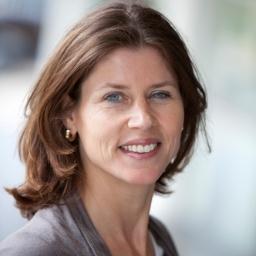Trainer, ondernemer, betrokken, begrijpen, enthousiasmeren. Je kunt alleen tijd verspillen als je vergeet om er van te genieten.