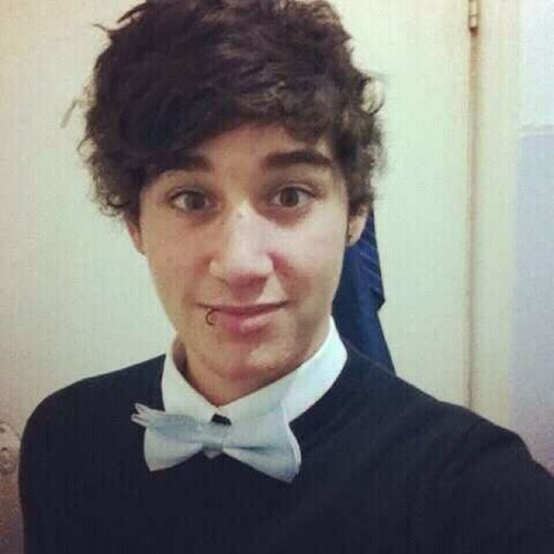 HazzybroPD's profile picture. the janoskians are cool ok