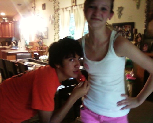 ditzliciousness's profile picture. 