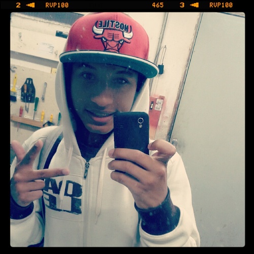 te ligo daqui pra dizer que to indo, o avião já tá saindo, xavequeira na cara de pau vai dizer que sou lindo (8)