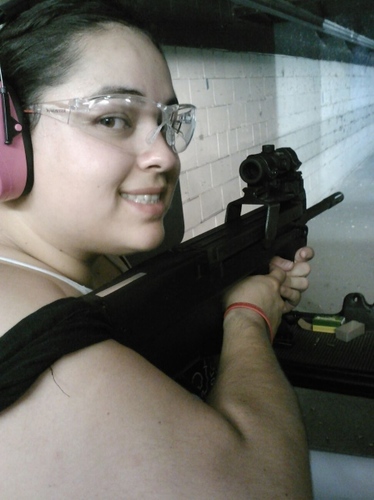 Nysie5's profile picture. Y con los ojos cerrados te seguí, si yo busqué dolor lo conseguí, no eres la persona que pensé, que creí, que pedí.