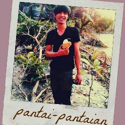 simple aja,gua suka musik..