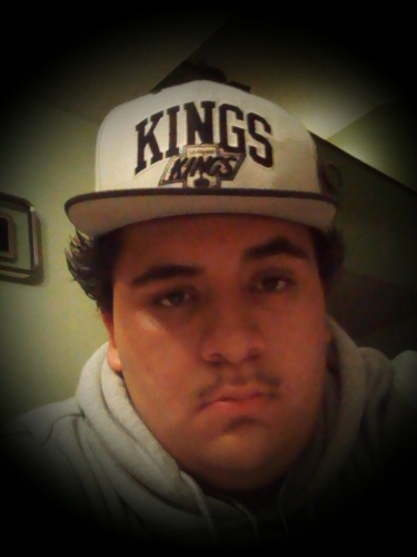 18 years old. not give a fck wat ya think about mi just livn life like every other day fallow mi n I fallow bck