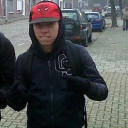 BOKOESAM__'s profile picture. Oude account @iKutkind