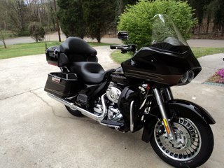 BlakeHarlyglide's profile picture. 