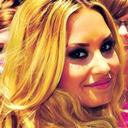 mariana ferreira for (@01DemiLover) Twitter