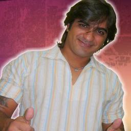 Twitter criado pelos fãs e para os fãs,onde você fica por dentro das redes sociais em que você poderá encontrar os trabalhos do nosso cantor.