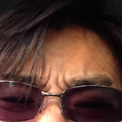 I run an electric construction company.
I'm studying English．