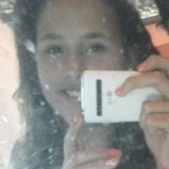 eu te amo muuito,apesar de vc ser cuzida,meio bestta e tals.. ngm substitui vc,minha Tuuudão 33 ( @lopes_cardoso aqui) eeeuteamo minha princesa3 tato dela aqi