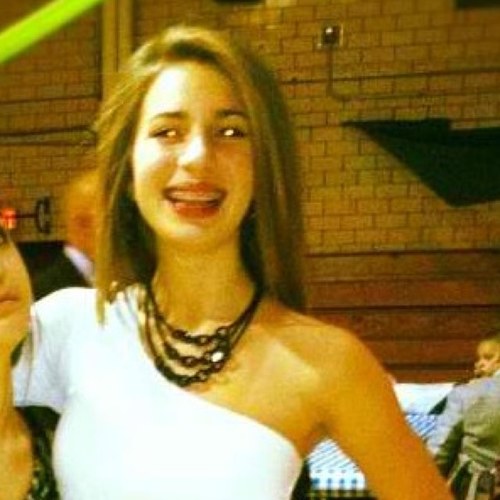16! #farmgirl Loving life & looking forward to #westcoast after high school!