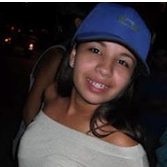 Yasmin  16  anos  , sou fã do Mc Taz s2  soLteira , Melhor amiga  Lilian .   s2   que conheçer melhor  ?  me segui *-*