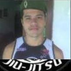Se você quer ser campeão um dia lembre-se que leão anda com leão,hiena anda com hiena e elefante anda com elefante,eles não se misturam.