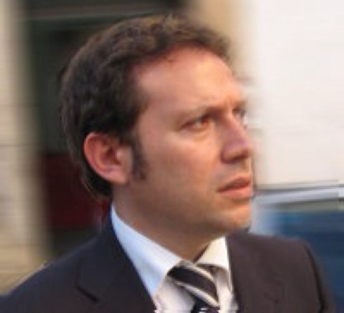 PerroneFlavio's profile picture. E' nel momento delle decisioni che si plasma il tuo destino.  
(Anthony Robbins)