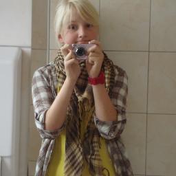hello I am Nila i like to spend time with friends .as well as to play football although at school too much I am not playing like eat much food .:)