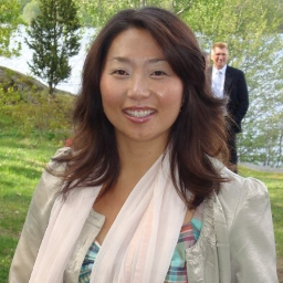 Freelance consultant within marketing and communication who loves food and have a family that comes from four different continents.