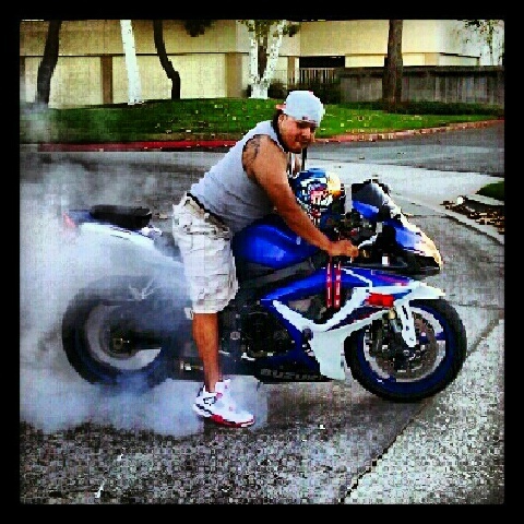 san_quintin562's profile picture. West coast rapper/song writer/mount up , California/ Los Angeles county