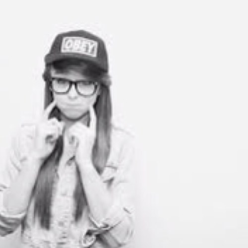 PETTENxFEITEN's profile picture. NF = NFB . Gooi je w'app bij mij