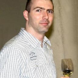 author of website on Serbian wines & wine culture https://t.co/yXYhKuBcRL