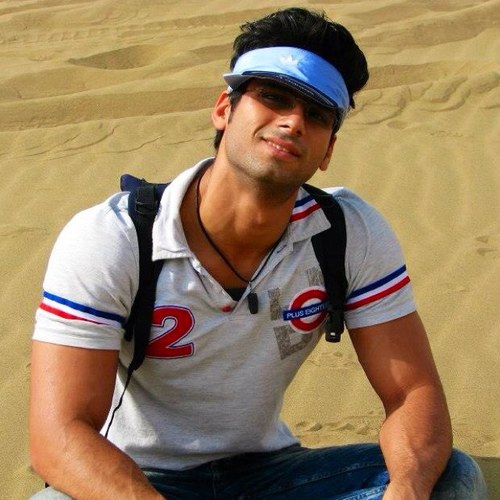 Raoufsharifpour's profile picture. 