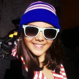 sou melhor do que pensam, pior doque  imaginam, sou o que sou não oque falam, vivo o presente, espero o futuro e sinceramente dane-se o passado!! 
segue