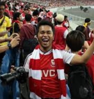 Arsenal & real Madrid fan.