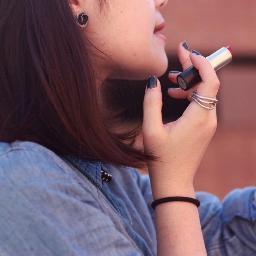 thesarahhoshi's profile picture. Becoming a fashion designer is my dream but I want to make it my reality♥