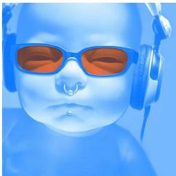 Follower of new technologies and addicted to music.