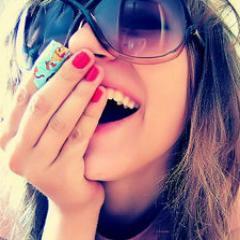 Sou aquela garota sonhadora, que corre atrás de seus sonhos! E não os dos outros! (Giulia Milano) ~ #Dona @GarotaMimada ~