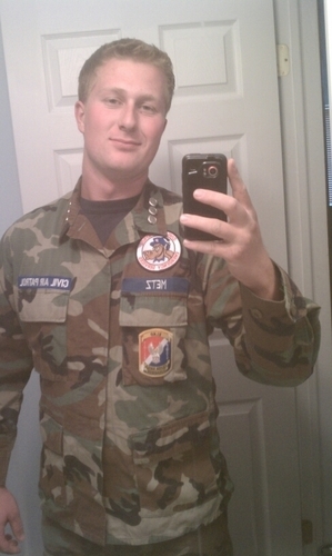 Davidmetz_7's profile picture. 