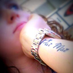 Antes de você falar, ouça. Antes de agir, pense. Antes de criticar, conheça. E antes de desistir, tente.